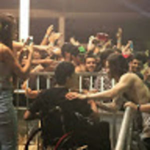 Meet your Posher, Cynthia